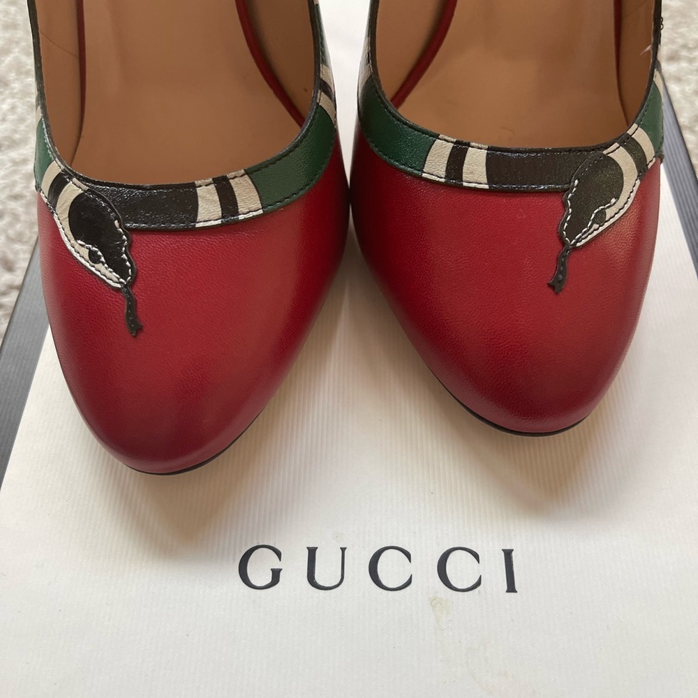 GUCCI